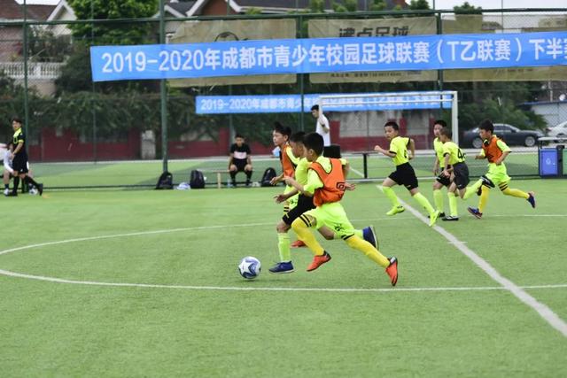 费尔明：金球奖我毫不犹豫会选拉明；我也能胜任中锋位置